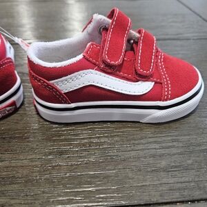 Vans NEW Old Skool V Kids Shoes - Racing Red and True White